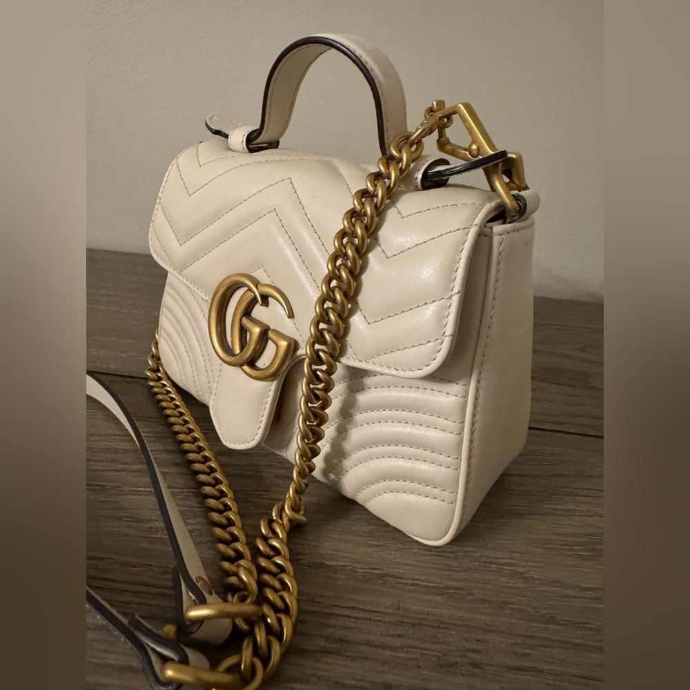 Gucci Cream Bag with Gold Chain
